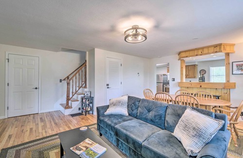 Watkins Glen House | Watkins Glen Lakeview Cottage w/Waterfall!