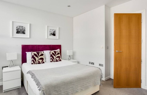 Queenhithe Apartment | Watling Street Residence 11