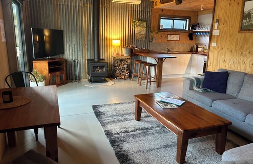 Wattle Bank House | Wattle Bank Retreat - Farmstay/B&B