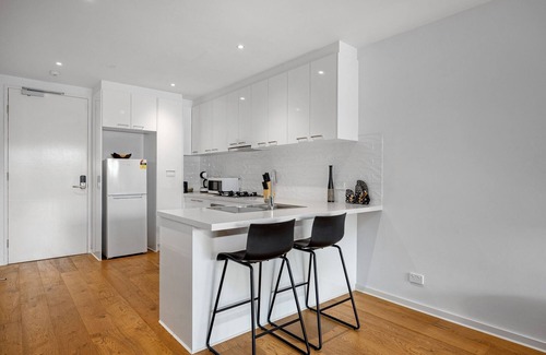 Mornington Peninsula Apartment | Wattle Beachside Apartment