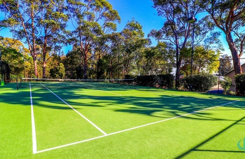 Cams Wharf Villa | Wattlebird Treetop Townhouse