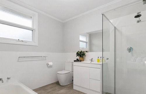 Christies Beach Apartment | Wave N Sea Forever by Wine Coast Holiday Rentals - Upstairs Luxury overlooking sensational Christies Beach