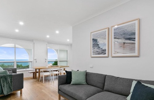 Christies Beach Apartment | Wave N Sea Shore by Wine Coast Holiday Rentals - Ground floor residence with unbeatable ocean views