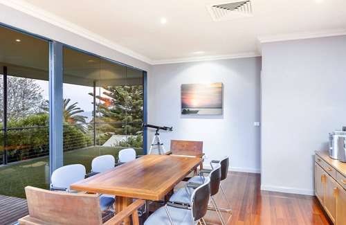 Tathra House | Wave Rider - 180 degree views
