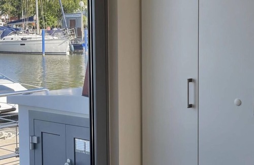 Ribnitz-Damgarten Boat Rental | Wave Rider No. 2 Comfortable holiday residence