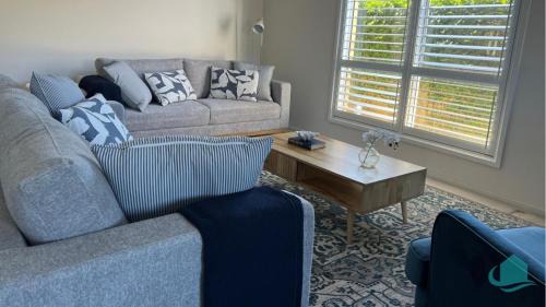 Caves Beach House | Wave Song - minutes to the shore