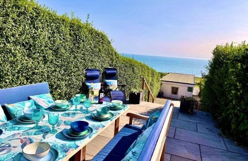 Brighton House | Wave Watcher- 4 Bed Sea View Home