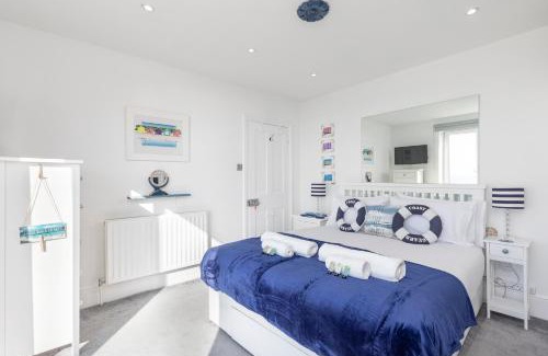 Brighton House | Wave Watcher- 4 Bed Sea View Home