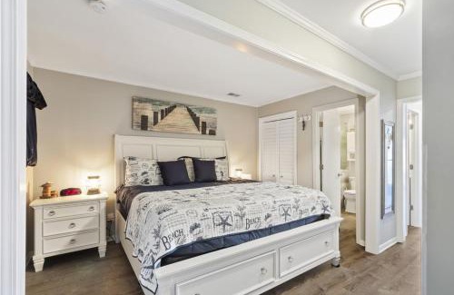 Folly Field Apartment | Wave Watcher - HHBT Resort A218 condo