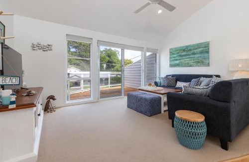 Boomerang Beach House | Waverider 1