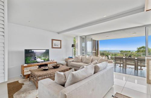 Point Lookout Apartment | Waves 11 - Beachfront - Sleeps 8