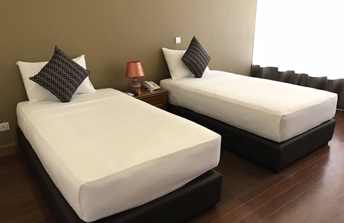 Negombo Hotel | Waves by Tranquil