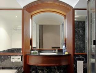 Byron Bay Hotel | Waves Byron Bay