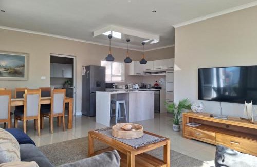 Marina Martinique House | Waves Edge at 14 Bridge Waters