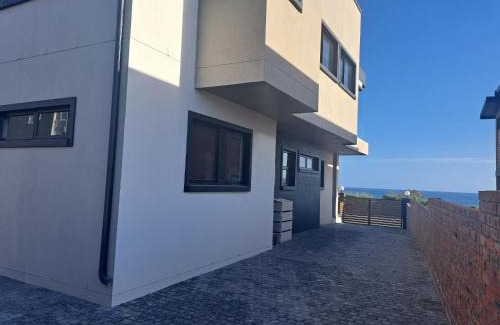 Wilderness Beach Apartment | WavesEnd Wilderness Self-catering Units