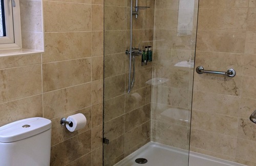 Irstead Hotel | Wayford Bridge Inn