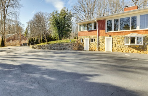 Waynesville Apartment | Waynesville Studio Suite < 1 Mi to Downtown!