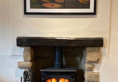 Stoney Middleton House | Wayside, 3 bedroom Peak District Cottage with EV parking