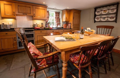 Ambleside House | Wayside Cottage Clappersgate Ambleside