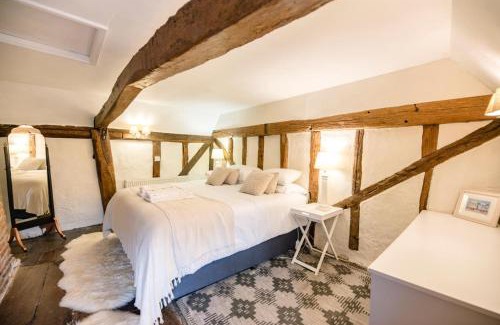 Woodbridge House | Wayside Cottage, Dennington
