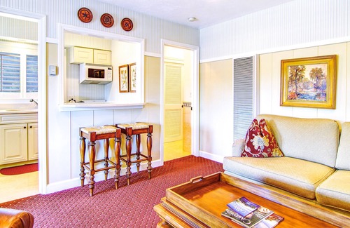 Golden Rectangle Hotel | Wayside Inn