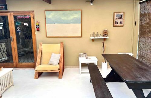 Durban North Apartment | WAZOS BEACH COTTAGE