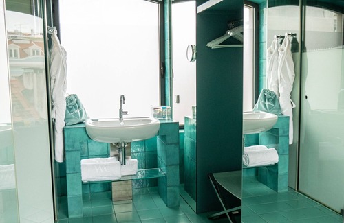 Lisbon Old Town Hotel | WC by The Beautique Hotels