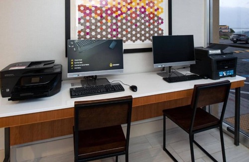 Burlingame House | We are committed to making your stay fun comfortable and memorable!