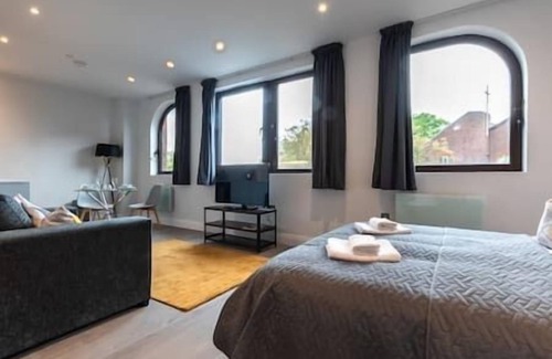 Staines Apartment | We are delighted to present these stunning apartments.