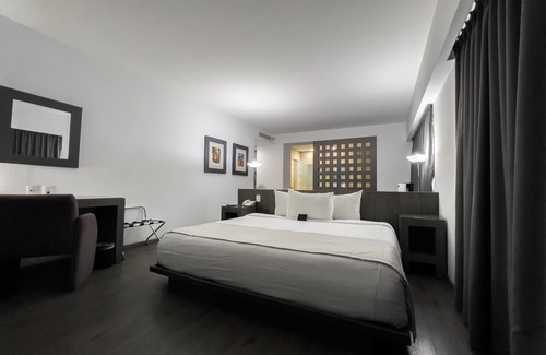 Venustiano Carranza Hotel | We Hotel Aeropuerto