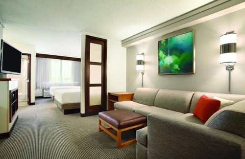 Hampden South House | We offer Perfect combination for a memorable trip.