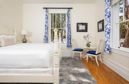 Truman Annex Bed & Breakfast | Weatherstation Inn Circa 1911