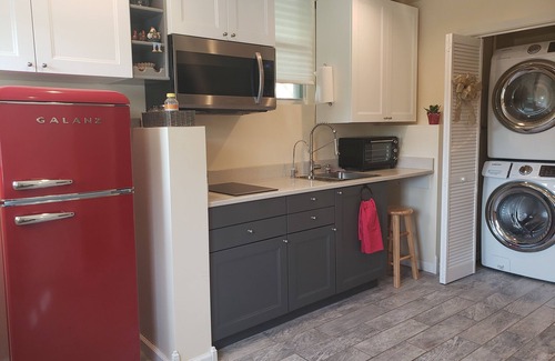 Weaverville Apartment | Weaverville-King Bed,Walk to Downtown and the Lake