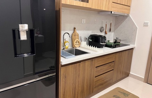 District 9 House | WECOMSTAY VINHOME GRAND PARK