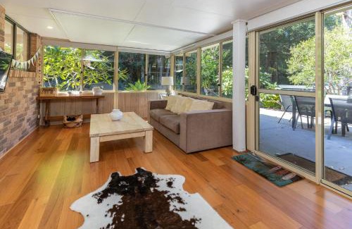 Elizabeth Beach House | Wee Five