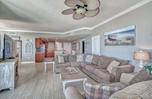 West Panama City Beach Resort | Weekend Getaway! ~ Open Oct 11 - 13th!