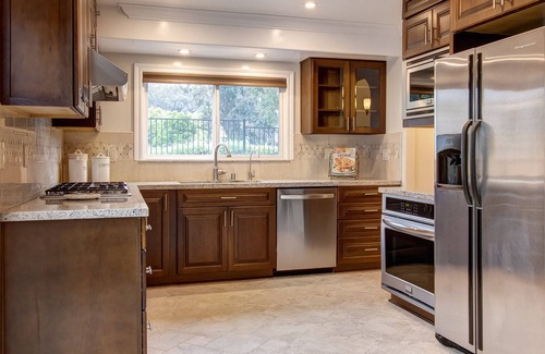 Mission Viejo House | Weekly & Monthly discounted rates, book now!