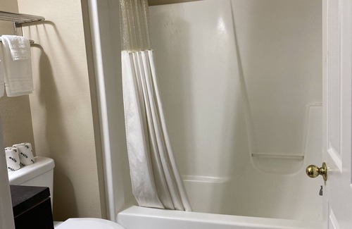Prescott House | Weekly & Monthly Low Rates