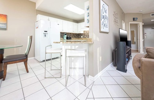 Orange Beach Condo | WEEKLY SPECIALS! Phoenix VII - One Bedroom - Blacony on the BEACH!