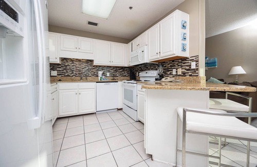Orange Beach Condo | WEEKLY SPECIALS! Phoenix VII - One Bedroom - Blacony on the BEACH!