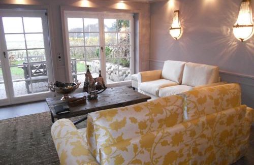 Archsum House | Weetstich