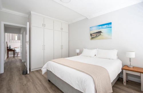 Voelklip House | Wegbreek