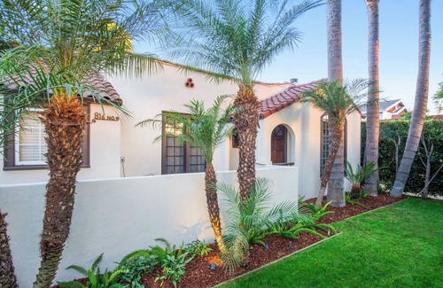 Melrose House | WeHo Central 3-bedroom 2 bath Spanish Colonial & Garden