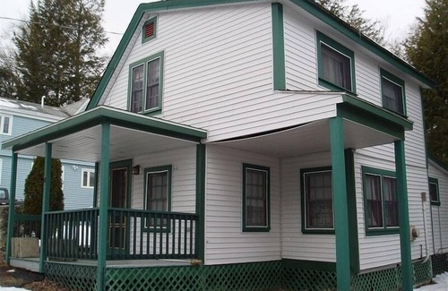 Weirs Beach Cottage | Weirs Beach 2 Bedroom Cottage Steps Away from Lake & Beach.