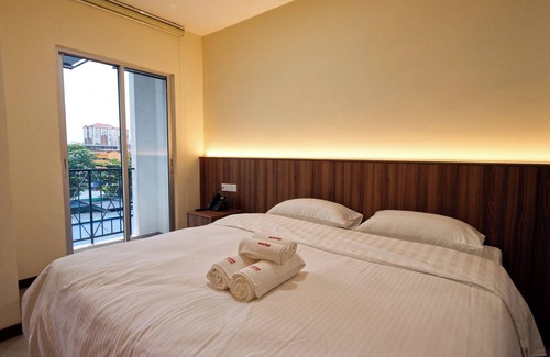 Taman Kepong Hotel | Weiss Hotels Kepong Baru