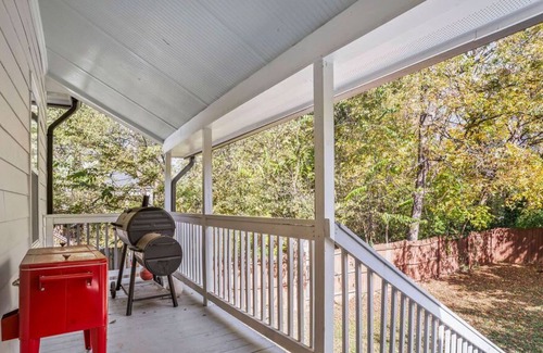 Mechanicsville House | Welcome 2 Windsor- 2 bedroom Ranch