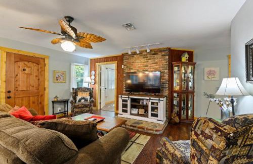 Broken Bow House | Welcome Home - Family friendly cottage gameroom firepit smores