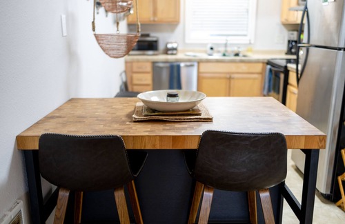 Portland Condo | Welcome home. Pet-friendly cozy nest with Park and River view.