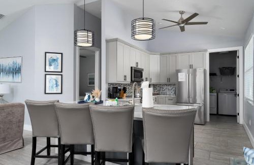 Mid Island House | Welcome to 5541 Palmetto Street - New Build! Grab it NOW! home