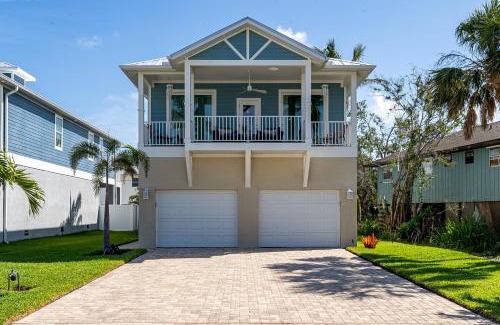 Mid Island House | Welcome to 5545 Palmetto Street All NEW! Just Built! Book It NOW! home